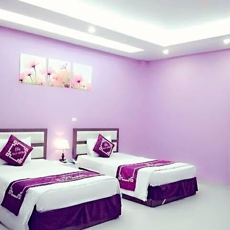Elly Hotel Hanoi Buitenkant foto