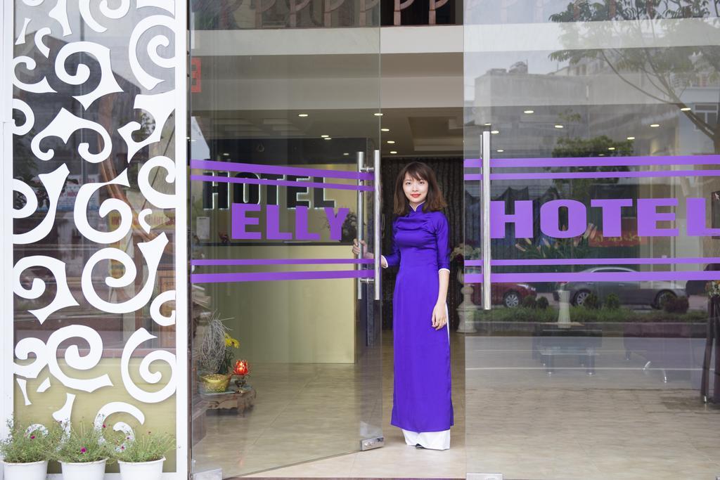 Elly Hotel Hanoi Buitenkant foto
