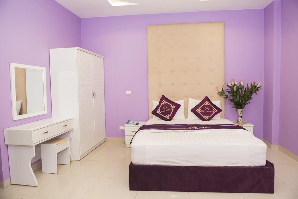 Elly Hotel Hanoi Buitenkant foto