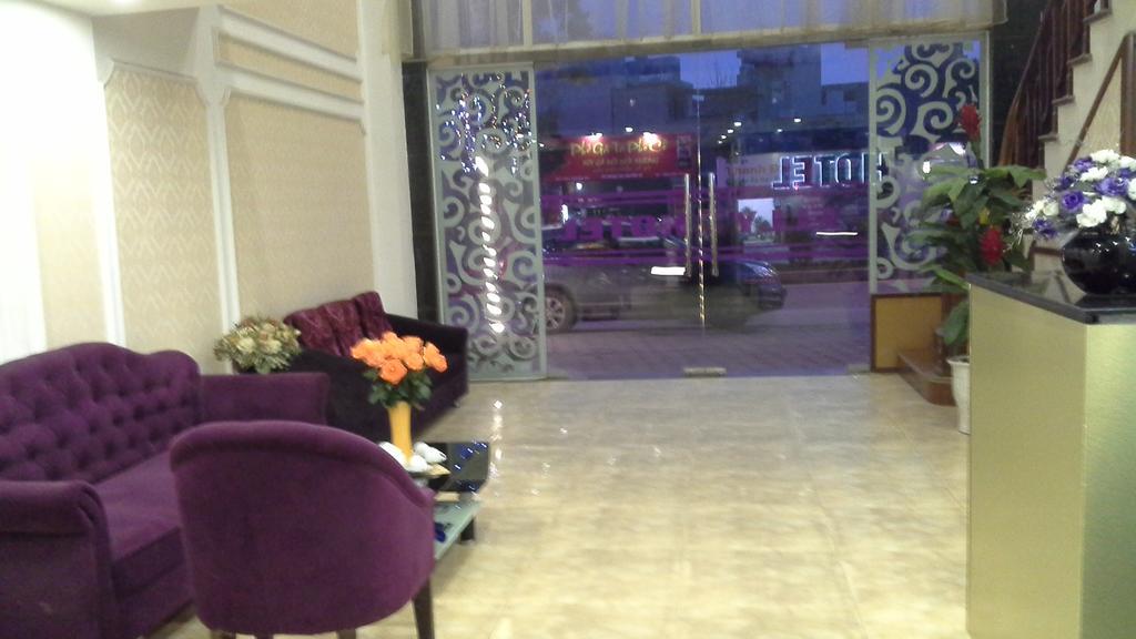 Elly Hotel Hanoi Buitenkant foto