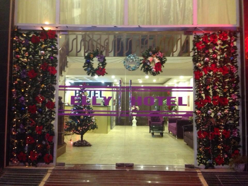 Elly Hotel Hanoi Buitenkant foto
