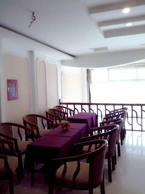 Elly Hotel Hanoi Buitenkant foto