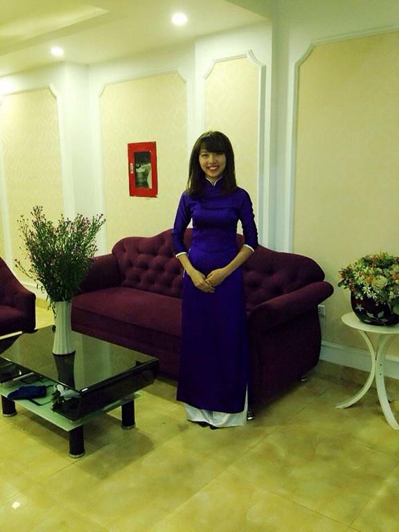 Elly Hotel Hanoi Buitenkant foto